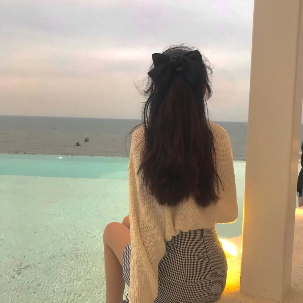 花圃里的蝴蝶